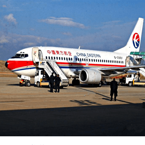 西郊空运航空快运业稳步发展的原因是什么？